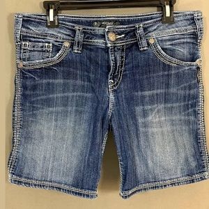 Silver Brand Suki Jean Denim Shorts Size 30 in